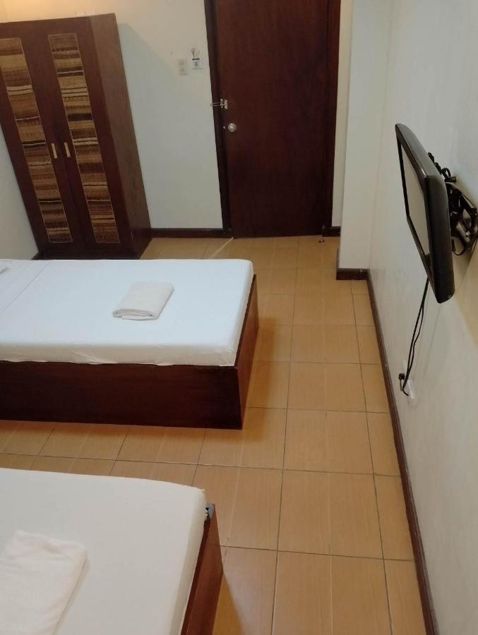 Darunday Manor Hotel Тагбиларан Сити Екстериор снимка