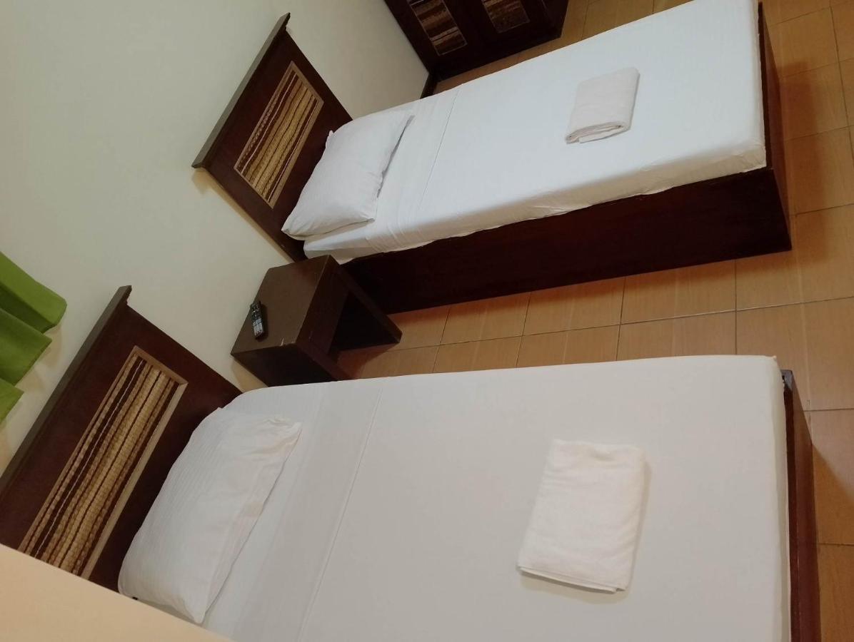 Darunday Manor Hotel Тагбиларан Сити Екстериор снимка