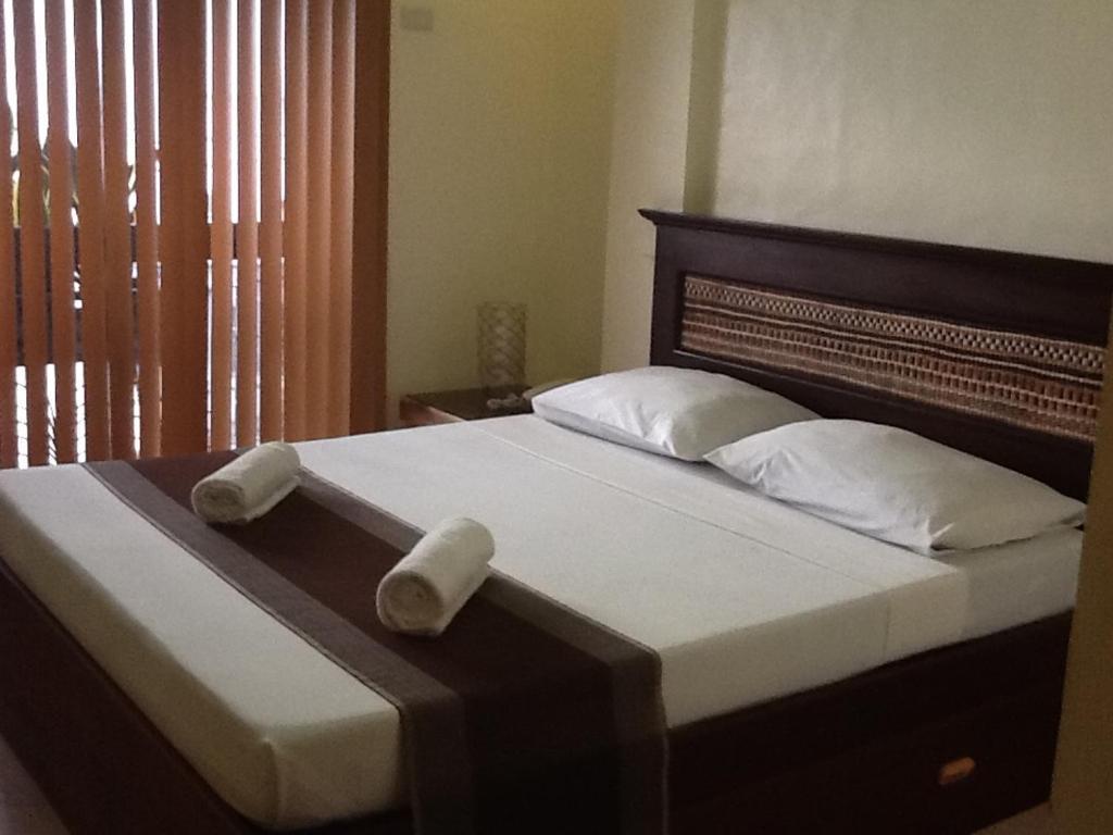 Darunday Manor Hotel Тагбиларан Сити Екстериор снимка