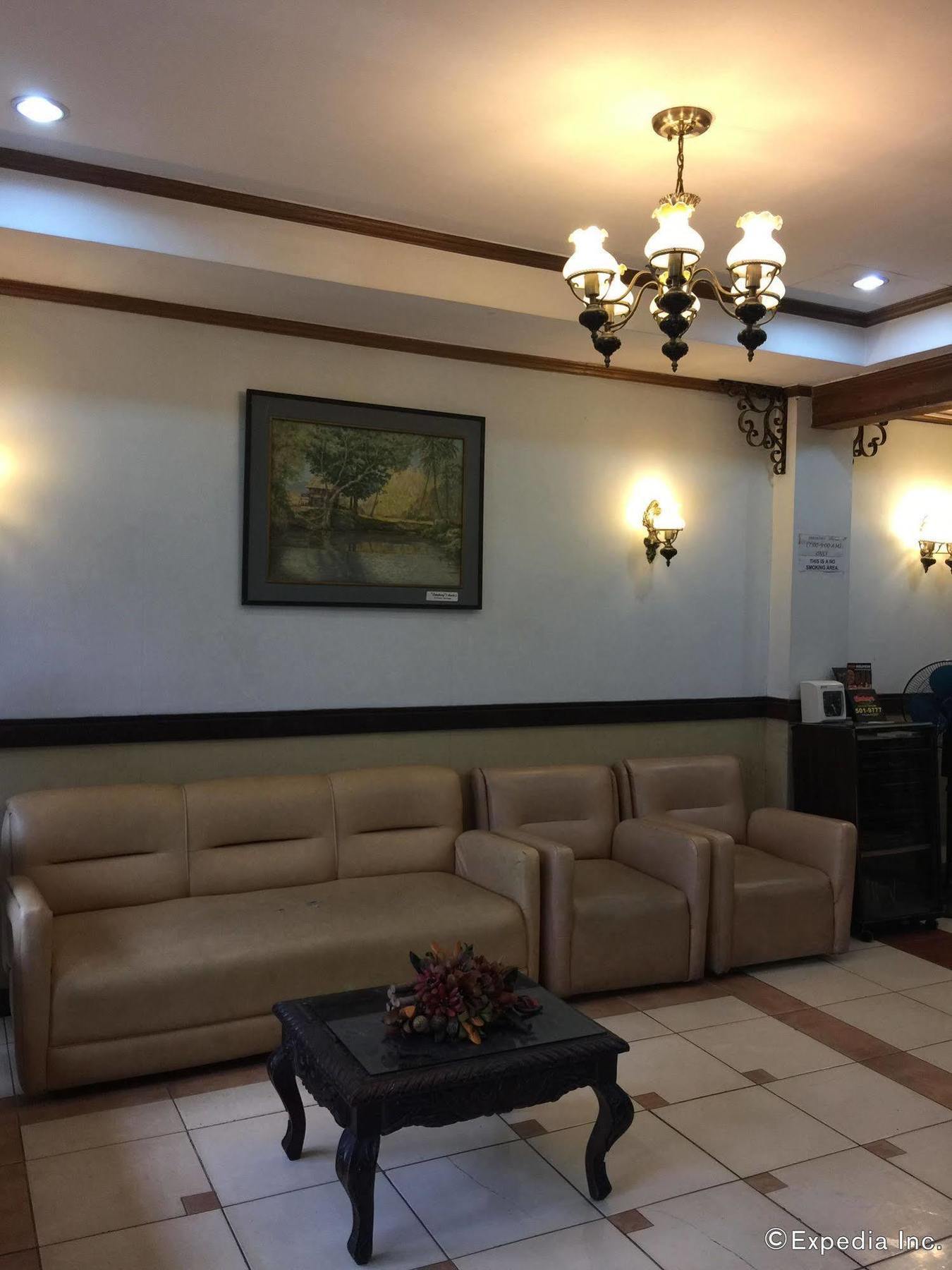 Darunday Manor Hotel Тагбиларан Сити Екстериор снимка